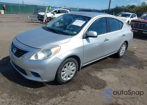 2013 Nissan Versa 1.6 Sv from USA, damaged, VIN 3N1CN7AP8DL884431
